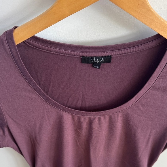 💜 Purple Short Sleeve Top with Ruched Sides
Size Medium - Picture 2 of 4